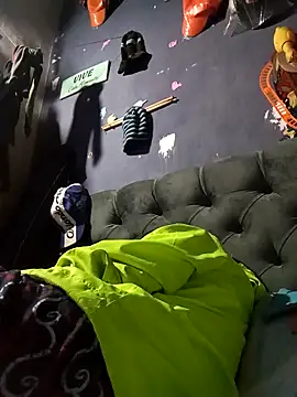 hairy mannn online show from November 2025 06:30:02 PM