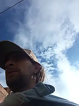 hairy mannn online show from December 2025 01:01:02 PM