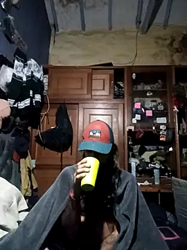 hairy mannn online show from December 2025 05:07:02 AM