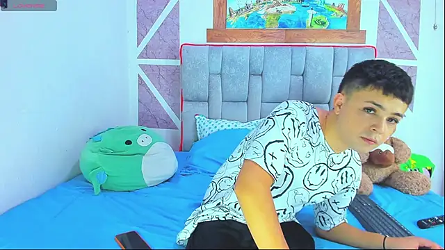 christopher Hot online show from March 2026 02:11:01 AM