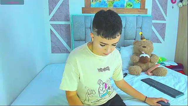 christopher Hot online show from March 2026 12:38:01 AM