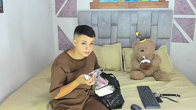 christopher Hot online show from July 2026 02:08:01 AM