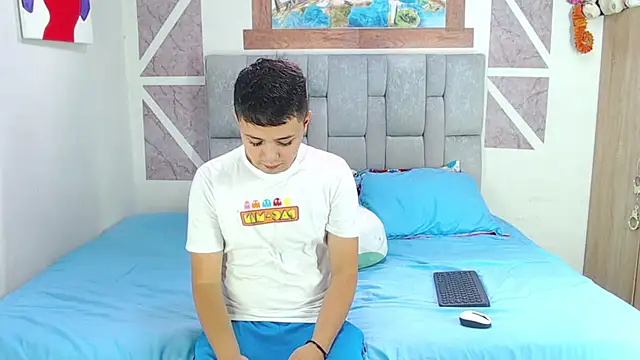 christopher Hot online show from May 2026 04:21:02 PM
