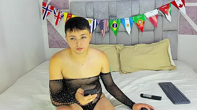 christopher Hot online show from July 2026 04:10:02 PM