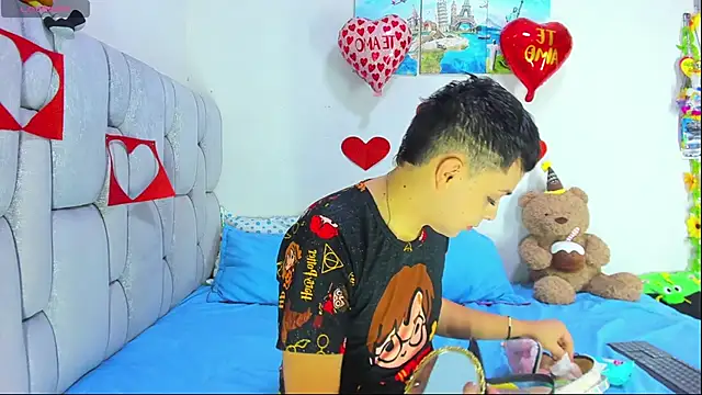 christopher Hot online show from February 2026 07:03:02 PM