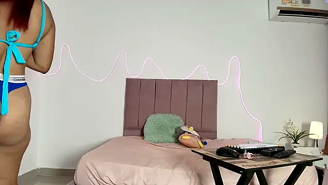 Snapshot of Redhair6 chatting on November 2025 06:03:01 PM Redhair6 online show from November 2025 06:03:01 PM