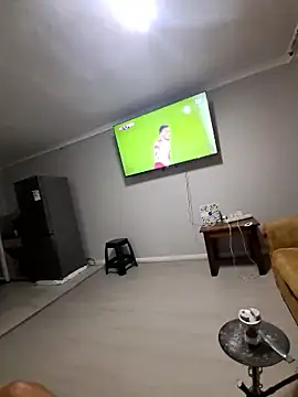 Snapshot of LuciousLyon chatting on January 2026 09:32:02 PM LuciousLyon online show from January 2026 09:32:02 PM