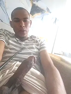 Snapshot of LuciousLyon chatting on November 2025 10:57:02 PM LuciousLyon online show from November 2025 10:57:02 PM