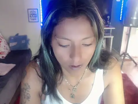 Snapshot of ScarletSizzling chatting on October 2025 01:23:02 PM ScarletSizzling online show from October 2025 01:23:02 PM