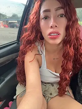 roxyrougee online show from June 2026 01:00:02 PM