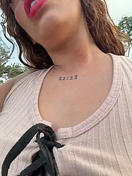 roxyrougee online show from February 2026 10:51:01 PM