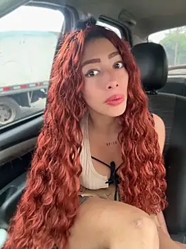 roxyrougee online show from June 2026 12:35:02 PM