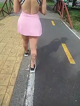 roxyrougee online show from October 2025 07:46:02 PM