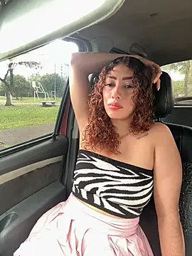 roxyrougee online show from January 2026 03:15:01 PM