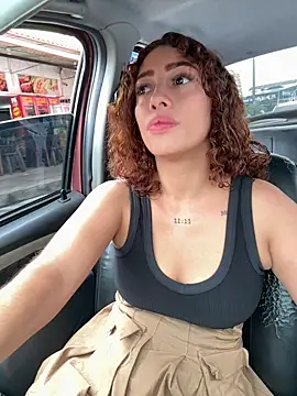 roxyrougee online show from January 2026 04:21:02 PM