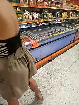 roxyrougee online show from October 2025 04:39:02 PM