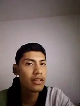 aispuro8505 online show from November 2025 06:36:02 AM