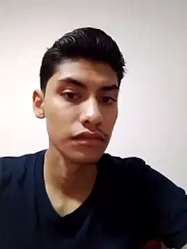 aispuro8505 online show from December 2025 05:28:01 AM