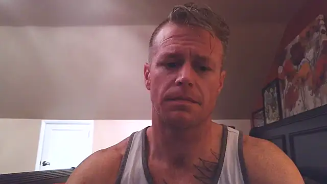 Snapshot of DILFiGuess11 chatting on June 2026 05:02:01 AM DILFiGuess11 online show from June 2026 05:02:01 AM