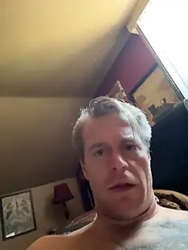 DILFiGuess11 online show from April 2026 05:04:02 PM