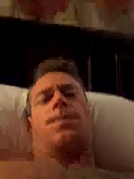 DILFiGuess11 online show from November 2025 12:38:01 PM