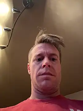 DILFiGuess11 online show from March 2026 10:26:02 PM