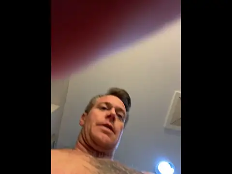DILFiGuess11 online show from May 2026 02:42:02 PM