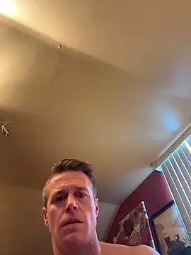 DILFiGuess11 online show from March 2026 03:26:02 PM