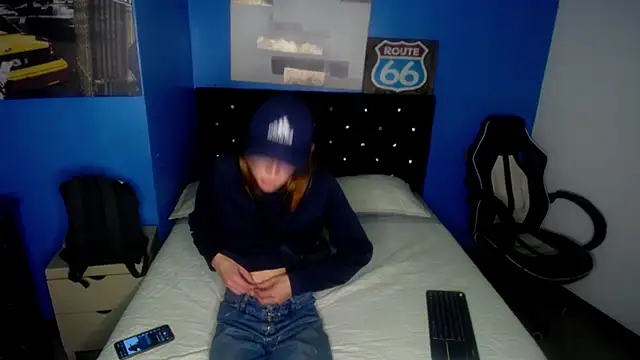 Snapshot of Aaron_Fordd chatting on October 2025 05:46:01 PM Aaron Fordd online show from October 2025 05:46:01 PM