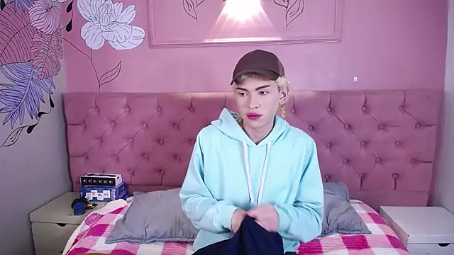 Aaron Fordd online show from December 2025 12:42:01 PM