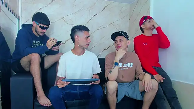 Golldens Dreamss online show from December 2025 12:26:01 PM