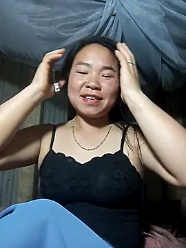 may-squirl online show from November 2025 02:43:02 PM