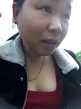 may-squirl online show from November 2025 05:34:01 AM