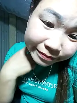 may-squirl online show from November 2025 02:32:02 PM