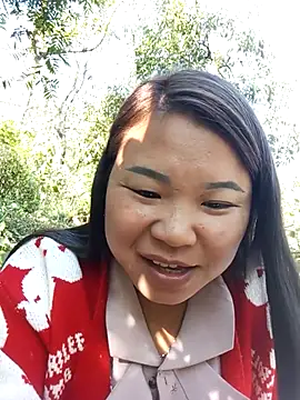 may-squirl online show from November 2025 08:15:01 AM