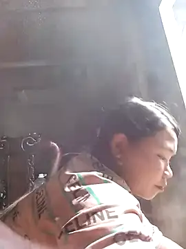 may-squirl online show from October 2025 03:22:02 PM