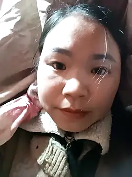 may-squirl online show from November 2025 03:21:02 AM