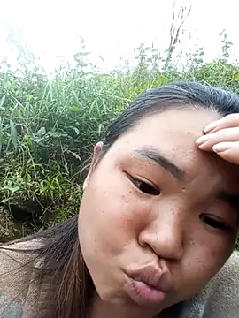 may-squirl online show from October 2025 01:37:02 AM