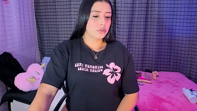 Kayleemorales online show from September 2025 04:36:02 PM