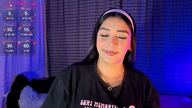 Kayleemorales online show from October 2025 04:19:01 PM