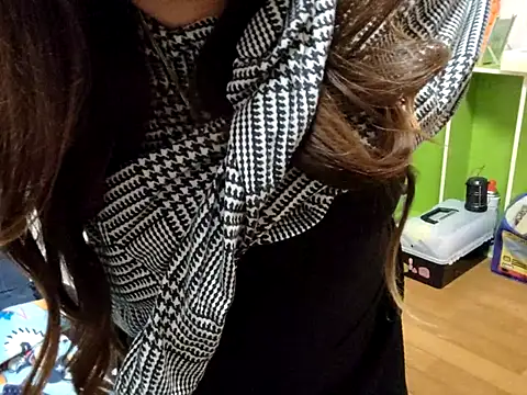 Snapshot of AYA_dayo chatting on November 2025 01:37:01 PM AYA dayo online show from November 2025 01:37:01 PM