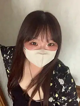 Snapshot of AYA_dayo chatting on January 2026 10:57:02 PM AYA dayo online show from January 2026 10:57:02 PM