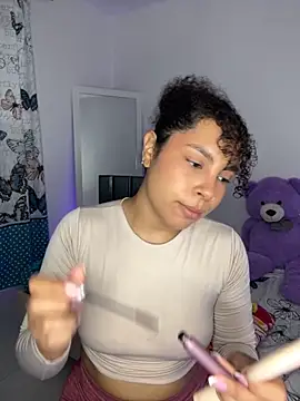 ViolettaMiller  online show from November 2025 01:15:02 PM