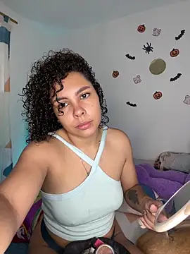 ViolettaMiller  online show from October 2025 01:10:02 PM