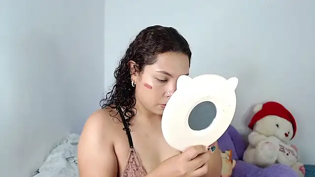 ViolettaMiller  online show from February 2026 01:11:01 PM