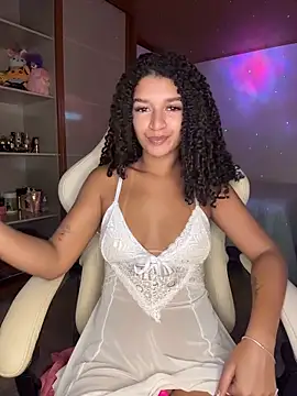 larajuli online show from June 2026 07:19:02 PM