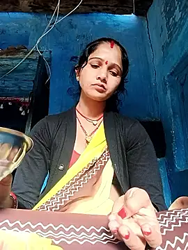 Jooli xx online show from March 2026 02:30:01 AM