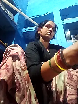 Jooli xx online show from February 2026 02:39:02 PM