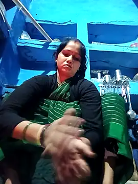 Jooli xx online show from February 2026 12:44:02 AM