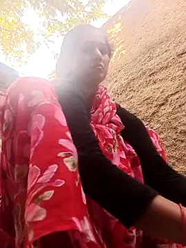 Jooli xx online show from March 2026 11:14:02 AM